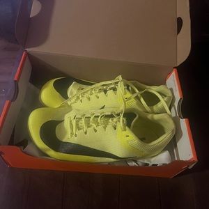 women's nike spikes, size 7